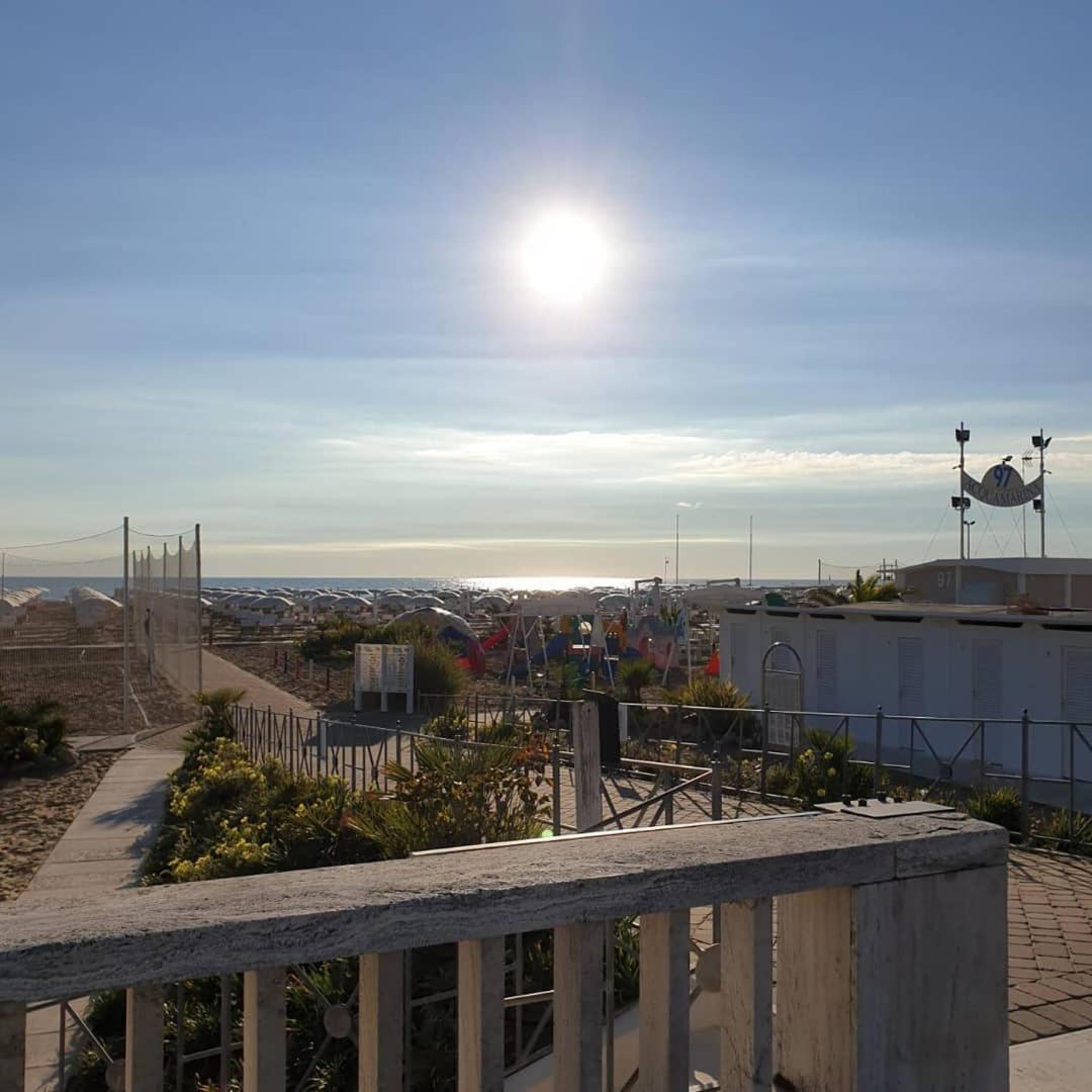Hotel Villa Del Prato Cucina Romagnola E Possibilita Pacchetto Spiaggia Bellariva Di Rimini Eksteriør bilde
